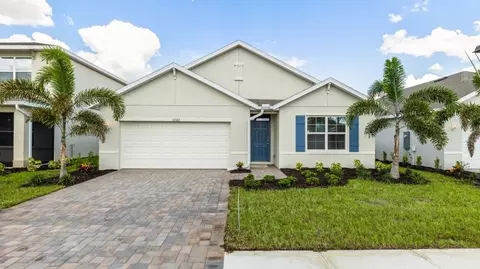 8117 Albatross Rd, Fort Myers, FL 33967