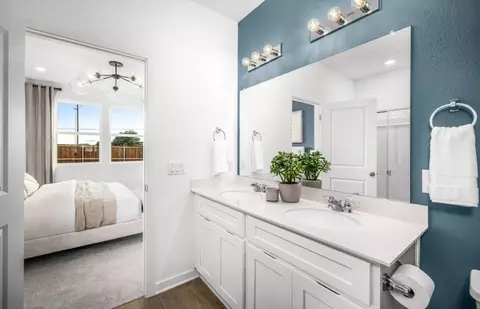 Bath - 932 Cherrystone Loop, Buda, TX 78610 photo 1 of 1