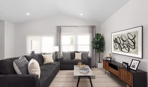 Living - 6209 Gorini Ln, Bakersfield, CA 93313 photo 1 of 2