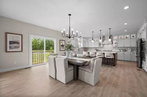 Dining - 1020 Clover Hill Ct, Sullivan, MO 63080 photo 3 of 10