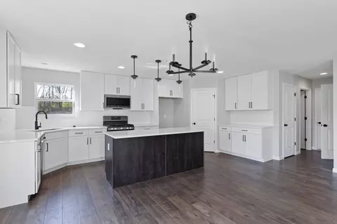 Kitchen - 1020 Clover Hill Ct, Sullivan, MO 63080 photo 15 of 23