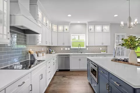 Kitchen - 1020 Clover Hill Ct, Sullivan, MO 63080 photo 10 of 23