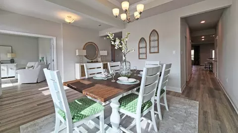 Dining - 10663 Mcleod Rd, Mobile, AL 36695 photo 3 of 4