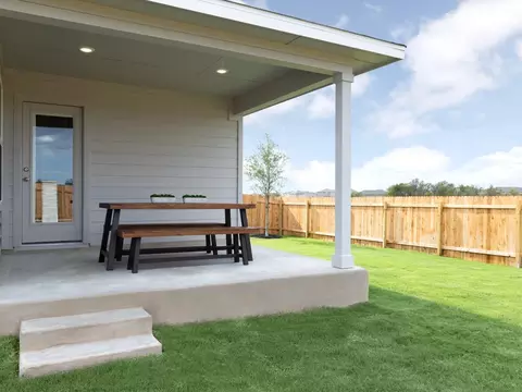 100 Hemp Hl, Jarrell, TX 76537