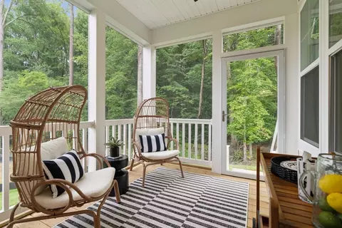 18765 Palisades Cove Trl, Moseley, VA 23120
