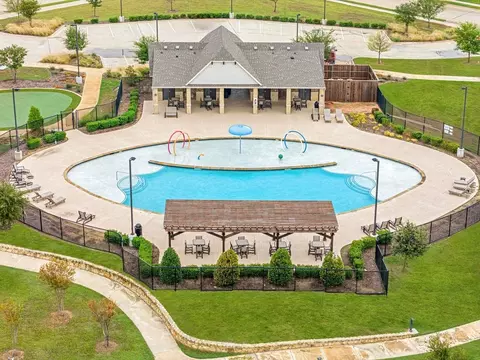 Exterior - 301 River Meadows Ln, Argyle, TX 76226 photo 11 of 17