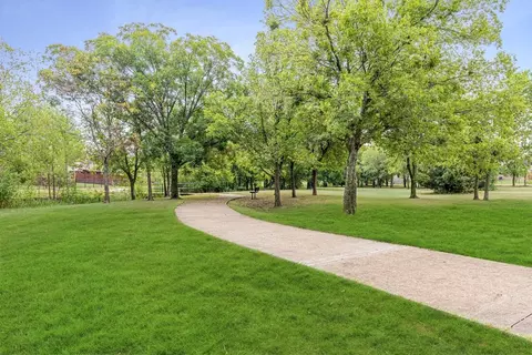 View/Area - 301 River Meadows Ln, Argyle, TX 76226 photo 9 of 23