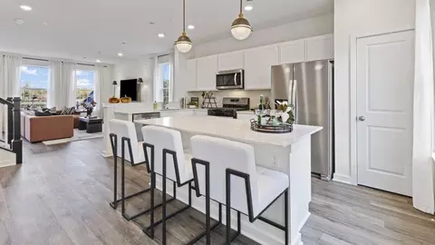 Kitchen - 15000 Sapmoss Ln, Brandywine, MD 20613 photo 4 of 7