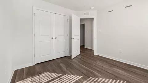 Bedroom - 15000 Sapmoss Ln, Brandywine, MD 20613 photo 4 of 10