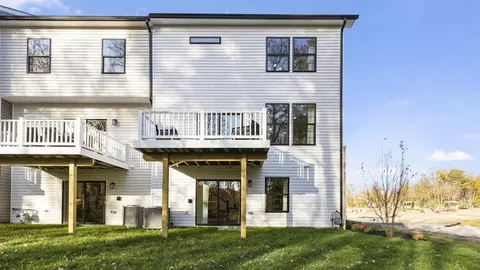 Exterior - 15000 Sapmoss Ln, Brandywine, MD 20613 photo 7 of 10