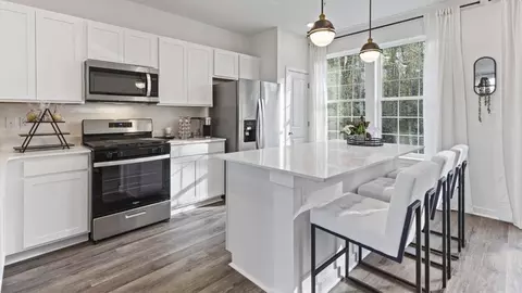 Kitchen - 15000 Sapmoss Ln, Brandywine, MD 20613 photo 5 of 7