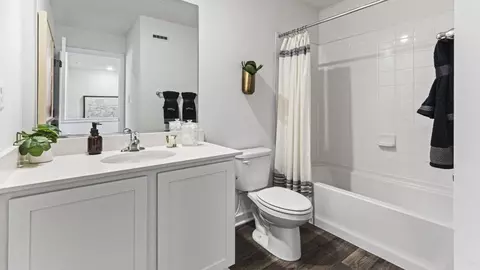 Bath - 15000 Sapmoss Ln, Brandywine, MD 20613 photo 10 of 10