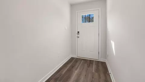 Entry Way - 15000 Sapmoss Ln, Brandywine, MD 20613 photo 1 of 6