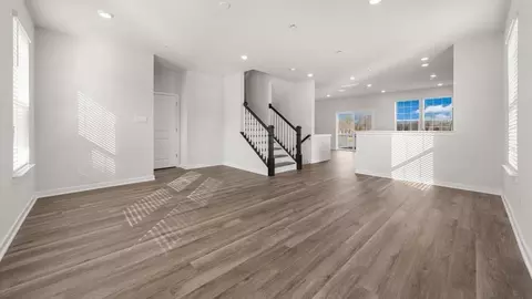 Living - 15000 Sapmoss Ln, Brandywine, MD 20613 photo 6 of 9