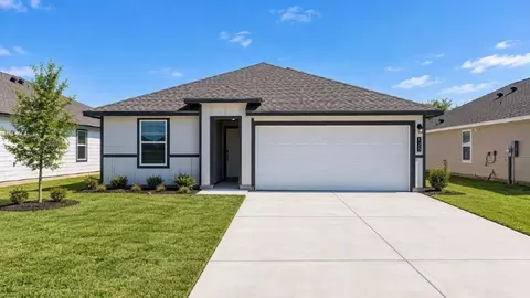 113 Grenada Dr, Rockport, TX 78382