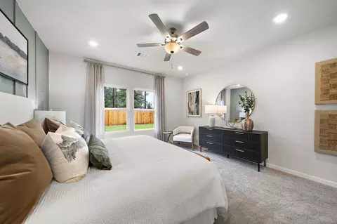 Bedroom - 10827 Red Flagstone Dr, Conroe, TX 77306 photo 2 of 7