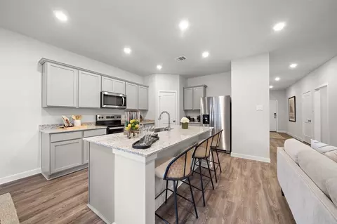 Kitchen - 10827 Red Flagstone Dr, Conroe, TX 77306 photo 2 of 4