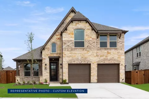 812 S Hidden Lake Dr, Desoto, TX 75115