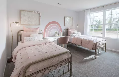 Bedroom - 8019 Echo Hill Manor Dr, Mentor, OH 44060 photo 2 of 3