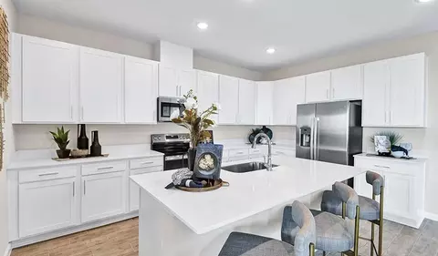 Kitchen - 520 Redleaf Rd, Dixon, CA 95620 photo 1 of 4