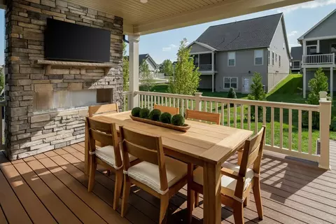 Exterior - 5992 Ancurt Mews, Frederick, MD 21701 photo 2 of 9