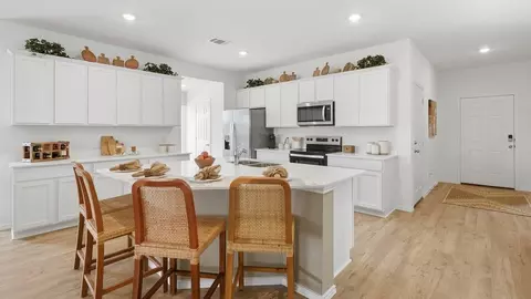 Kitchen - 583 Hector Loop, Georgetown, TX 78626 photo 3 of 9