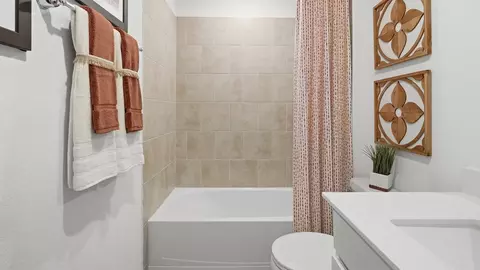 Bath - 583 Hector Loop, Georgetown, TX 78626 photo 5 of 6