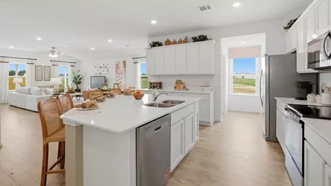 Kitchen - 583 Hector Loop, Georgetown, TX 78626 photo 5 of 9