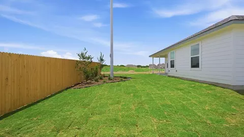 Exterior - 583 Hector Loop, Georgetown, TX 78626 photo 4 of 5