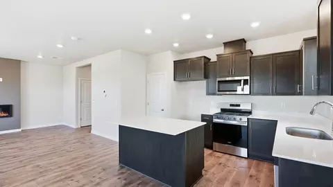 Kitchen - 21709 SE Stromboli Ln, Bend, OR 97702 photo 2 of 7