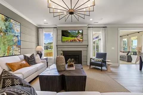 Living - 237 Redland Rd, Advance, NC 27006 photo 4 of 6