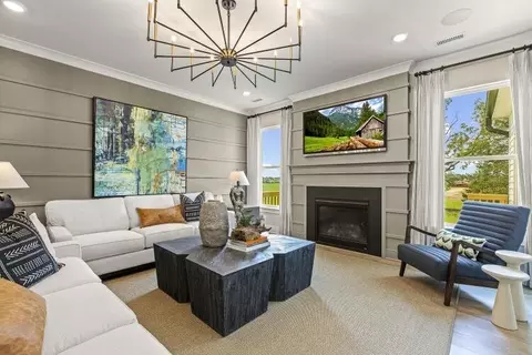 Living - 237 Redland Rd, Advance, NC 27006 photo 3 of 6