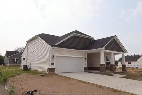 Exterior - 48 Bick Dr, Springboro, OH 45066 photo 2 of 14