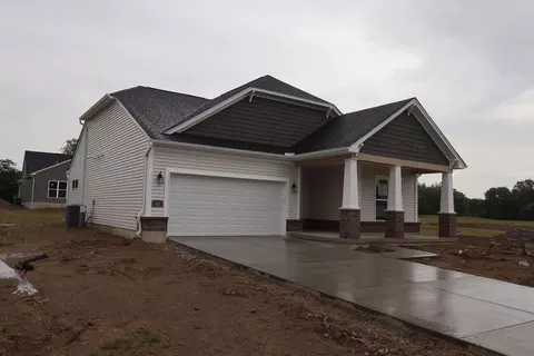 Exterior - 48 Bick Dr, Springboro, OH 45066 photo 5 of 13