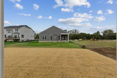 Exterior - 48 Bick Dr, Springboro, OH 45066 photo 6 of 8