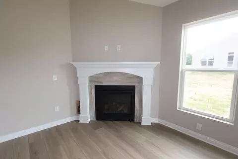 Living - 48 Bick Dr, Springboro, OH 45066 photo 6 of 10