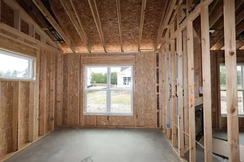 Bedroom - 48 Bick Dr, Springboro, OH 45066 photo 11 of 14