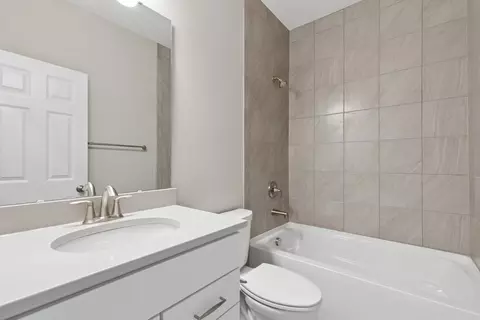 Bath - 48 Bick Dr, Springboro, OH 45066 photo 3 of 4