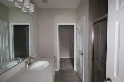 Bath - 48 Bick Dr, Springboro, OH 45066 photo 7 of 9