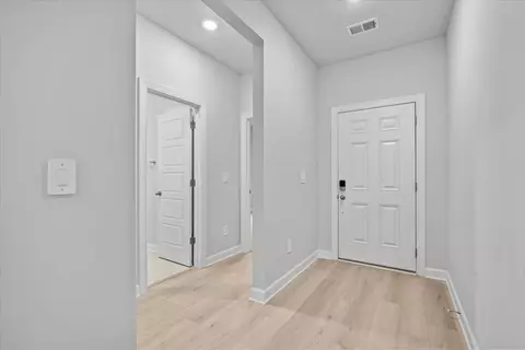 Entry Way - 1456 Switchback Cir, Moore, SC 29369 photo 2 of 3