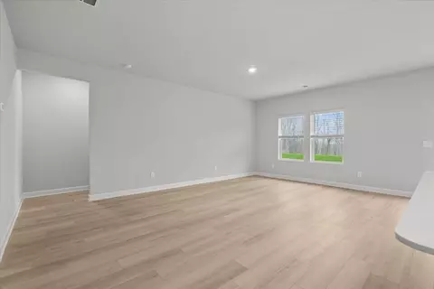 Living - 1456 Switchback Cir, Moore, SC 29369 photo 1 of 6