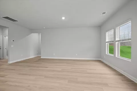 Living - 1456 Switchback Cir, Moore, SC 29369 photo 2 of 6