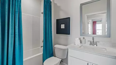 Bath - 100 Laney Ln, Dothan, AL 36305 photo 5 of 5