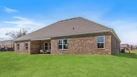 Exterior - 100 Laney Ln, Dothan, AL 36305 photo 5 of 5
