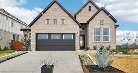 2126 Shepards St, Seguin, TX 78155