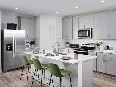 Kitchen - 2867 Hornbill Dr, Saint Cloud, FL 34772 photo 2 of 4