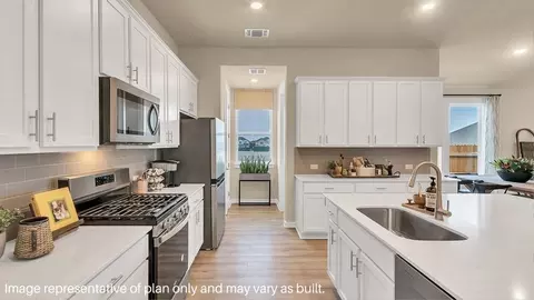 Kitchen - 1604 Buckskin Rd, Oak Point, TX 75068 photo 5 of 8
