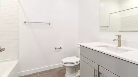Bath - 14047 E Canidae Dr, Vail, AZ 85641 photo 1 of 3