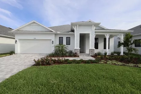 7249 Meadowshade Ct, Sarasota, FL 34241