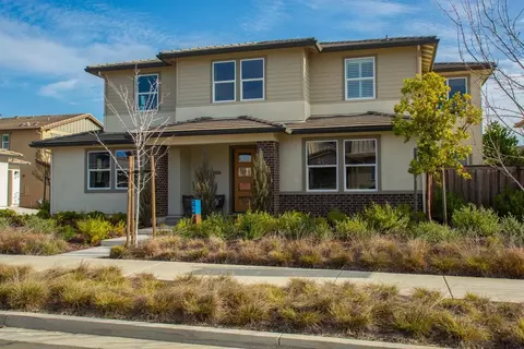 Exterior - 2441 Cinnabar Dr, Fairfield, CA 94533 photo 4 of 8